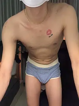 Snapshot of MinhTuanLive chatting on 02-16-26, 06:20 MinhTuanLive online show from 02-16-26, 06:20