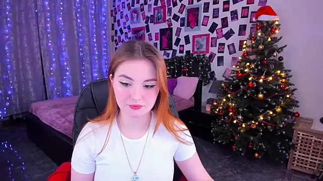 BellaTorne  online show from 12-20-24, 12:49