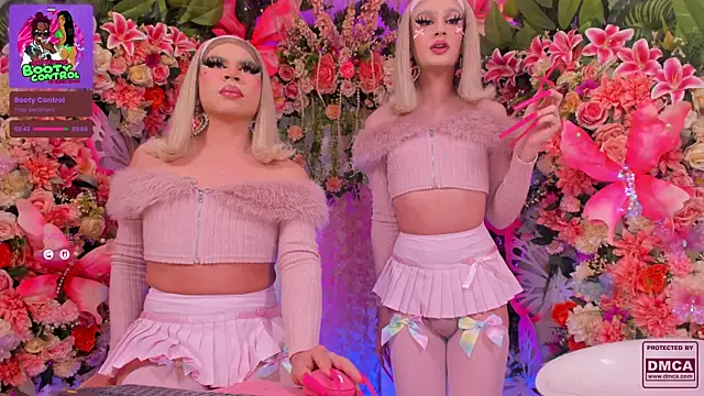 Snapshot of AlisonSharon chatting on 12-01-25, 05:01 AlisonSharon online show from 12-01-25, 05:01