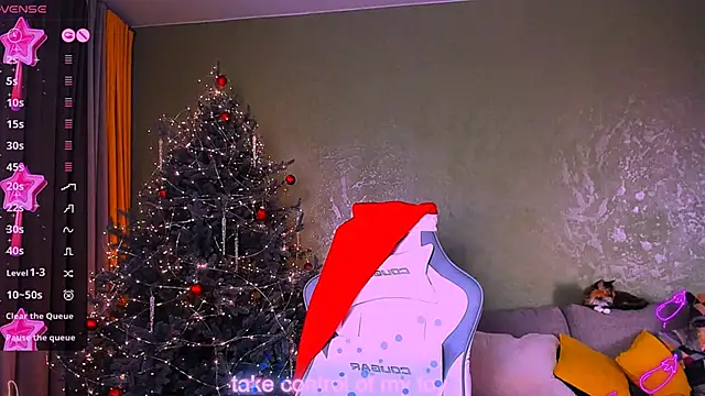 Snapshot of ReggieMeow chatting on 12-24-24, 04:33 ReggieMeow online show from 12-24-24, 04:33