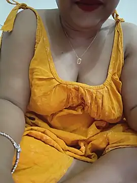 Snapshot of Nancy-22 chatting on 05-31-26, 06:31 Nancy-22 online show from 05-31-26, 06:31