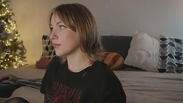 kris69kiss online show from 12-18-25, 02:45