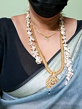 Snapshot of ananya956 chatting on 02-27-25, 08:42 ananya956 online show from 02-27-25, 08:42