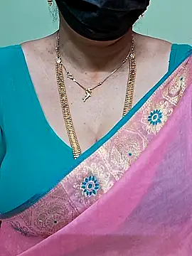 Snapshot of ananya956 chatting on 03-05-25, 08:10 ananya956 online show from 03-05-25, 08:10