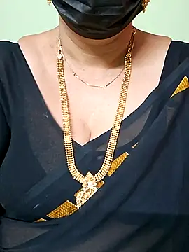 Snapshot of ananya956 chatting on 03-08-25, 11:37 ananya956 online show from 03-08-25, 11:37