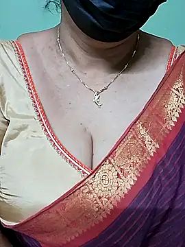 Snapshot of ananya956 chatting on 03-09-25, 07:15 ananya956 online show from 03-09-25, 07:15