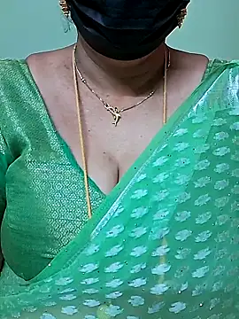 Snapshot of ananya956 chatting on 03-10-25, 07:32 ananya956 online show from 03-10-25, 07:32