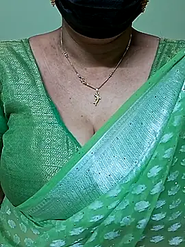Snapshot of ananya956 chatting on 03-10-25, 02:48 ananya956 online show from 03-10-25, 02:48