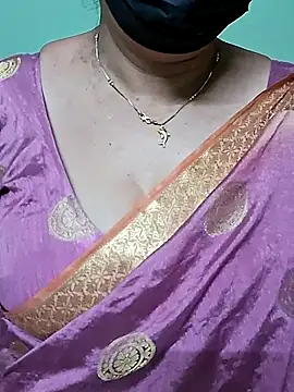 Snapshot of ananya956 chatting on 03-10-25, 11:16 ananya956 online show from 03-10-25, 11:16
