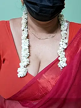 Snapshot of ananya956 chatting on 03-18-25, 01:00 ananya956 online show from 03-18-25, 01:00