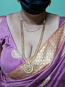 Snapshot of ananya956 chatting on 03-20-25, 12:19 ananya956 online show from 03-20-25, 12:19