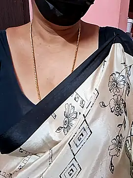 Snapshot of ananya956 chatting on 09-11-25, 05:35 ananya956 online show from 09-11-25, 05:35