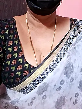 Snapshot of ananya956 chatting on 09-12-25, 10:10 ananya956 online show from 09-12-25, 10:10