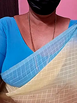 Snapshot of ananya956 chatting on 09-28-25, 04:01 ananya956 online show from 09-28-25, 04:01