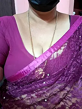 Snapshot of ananya956 chatting on 10-07-25, 07:11 ananya956 online show from 10-07-25, 07:11