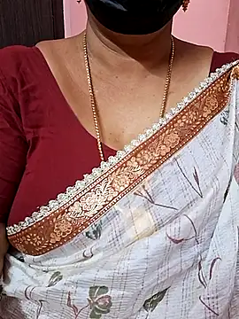 Snapshot of ananya956 chatting on 10-12-25, 02:16 ananya956 online show from 10-12-25, 02:16