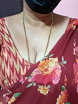 Snapshot of ananya956 chatting on 10-14-25, 09:48 ananya956 online show from 10-14-25, 09:48