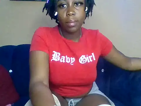 Snapshot of Lyiaspark chatting on 03-08-25, 08:57 Lyiaspark online show from 03-08-25, 08:57