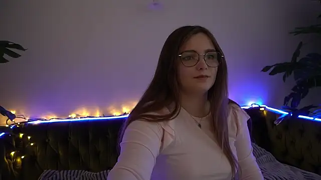 MagicPeachh  online show from 12-16-24, 12:06