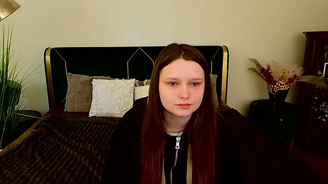 MagicPeachh  online show from 03-13-26, 07:37