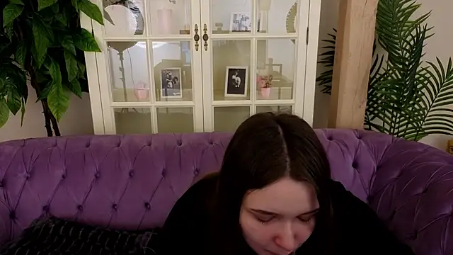 MagicPeachh  online show from 04-03-26, 06:11