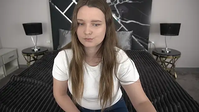 MagicPeachh  online show from 07-07-26, 06:05