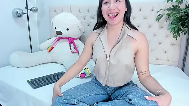 Victoria Coleman online show from 02-13-26, 07:43