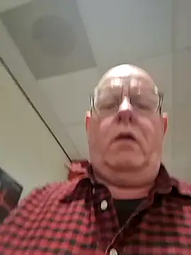 Snapshot of andrejoyfull64 chatting on 04-08-26, 11:21 andrejoyfull64 online show from 04-08-26, 11:21