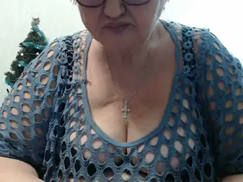 DeniseeRose online show from 12-28-24, 10:44