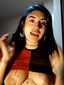 Snapshot of Lilith_Pink chatting on 02-13-25, 06:09 Lilith Pink online show from 02-13-25, 06:09