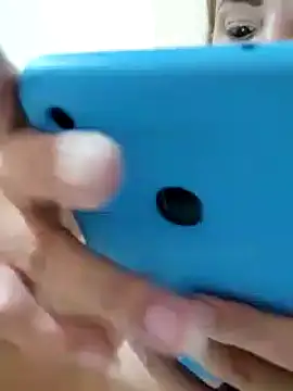 Snapshot of BrendaBittencourt chatting on 02-25-25, 02:44 BrendaBittencourt online show from 02-25-25, 02:44