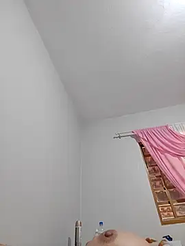 Snapshot of BrendaBittencourt chatting on 11-17-25, 10:21 BrendaBittencourt online show from 11-17-25, 10:21