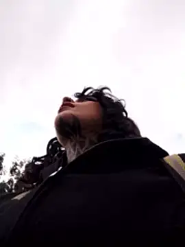 taaylor33 online show from 12-20-25, 10:06