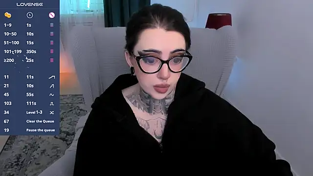 Dixi Pixi  online show from 06-13-26, 05:27