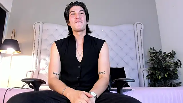 Karimferrer online show from 11-07-25, 07:47