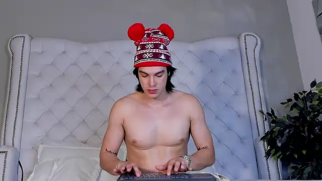 Karimferrer online show from 11-21-25, 08:29