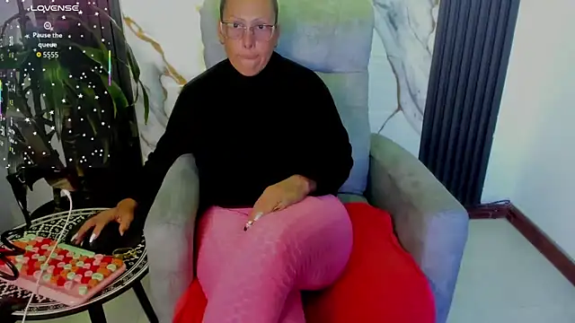 Snapshot of BrendaSex_Hot chatting on 02-09-26, 01:09 BrendaSex Hot online show from 02-09-26, 01:09