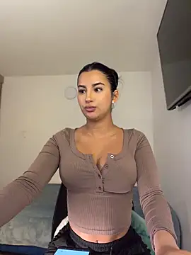Snapshot of Kimm_khalifa chatting on 06-18-26, 10:25 Kimm khalifa online show from 06-18-26, 10:25