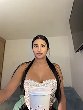 Snapshot of Kimm_khalifa chatting on 06-22-26, 12:24 Kimm khalifa online show from 06-22-26, 12:24