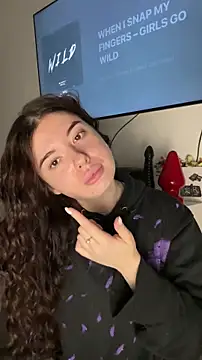 Kimi Ass online show from 11-27-25, 10:17