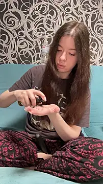 Kimi Ass online show from 06-10-26, 11:09