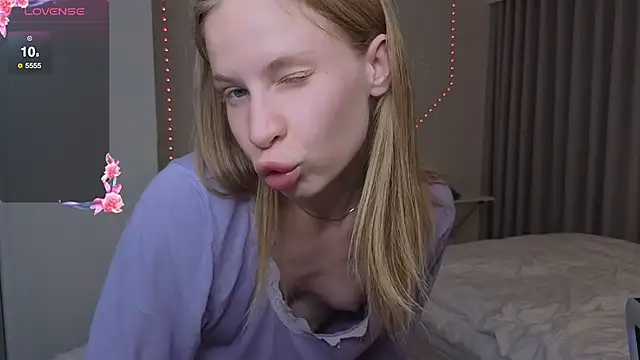 Elis Fox online show from 01-17-26, 09:03