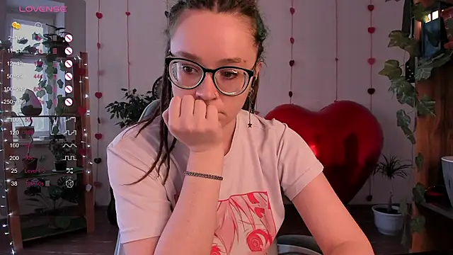 alisahug online show from 02-14-25, 11:31