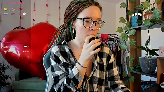 alisahug online show from 02-19-25, 06:55