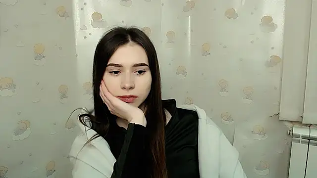 EmiLims  online show from 12-04-24, 10:24