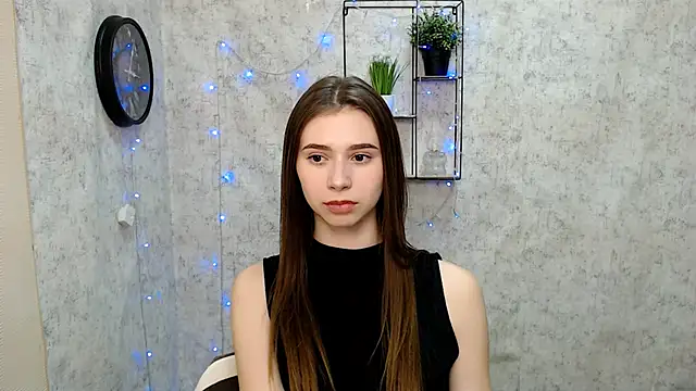 EmiLims  online show from 12-19-24, 11:25