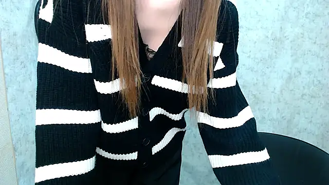EmiLims  online show from 12-20-24, 11:05