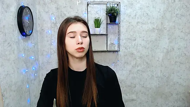 EmiLims  online show from 01-24-25, 01:25