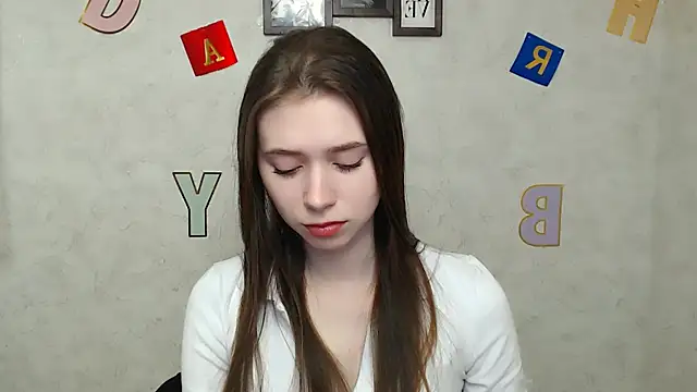 EmiLims  online show from 03-10-25, 07:10