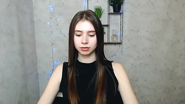 EmiLims  online show from 03-11-25, 10:40